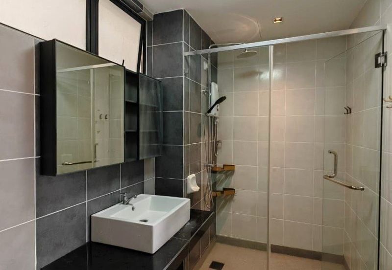 Upper East @ Tiger Lane