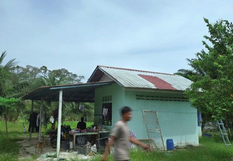 Kuala Kangsar Padang Rengas Premium Durian Orchard With Stream Well-maintained 