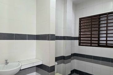 Sunland Residences Jalan Kuala Kangsar 2 Storey Terrace House Corner Unit 