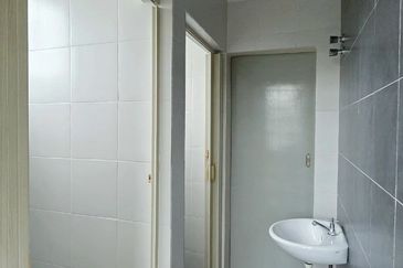 Sunland Residences Jalan Kuala Kangsar 2 Storey Terrace House Corner Unit 