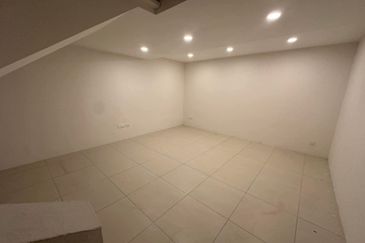 Tambun Uplands Luxury 2 Storey Semi-D House Corner Unit Gated Guarded 