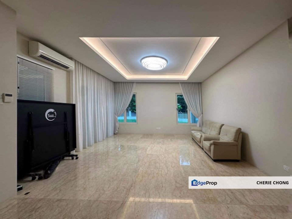 Tambun Uplands Luxury 2 Storey Semi-D House Corner Unit Gated Guarded , Perak, Ipoh