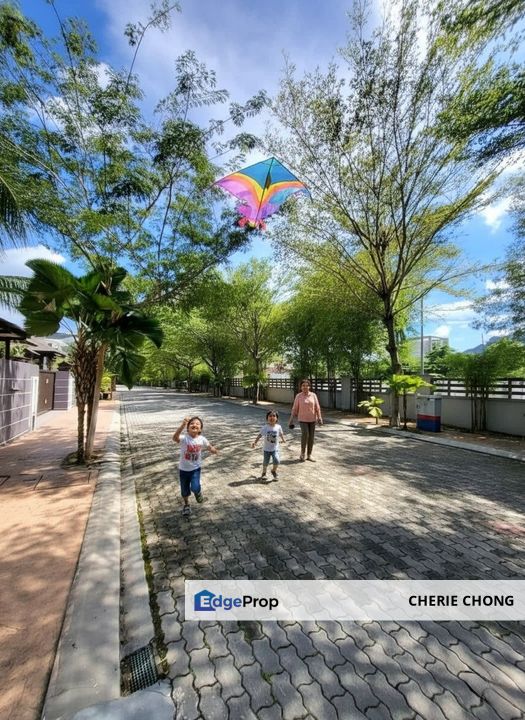 Tambun Uplands Luxury 2 Storey Semi-D House Corner Unit Gated Guarded , Perak, Ipoh