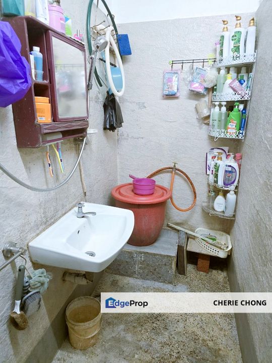 Taman Sentosa Kuala Kangsar Good Condition 1 Storey Terrace House Kitchen Extended , Perak, Kuala Kangsar