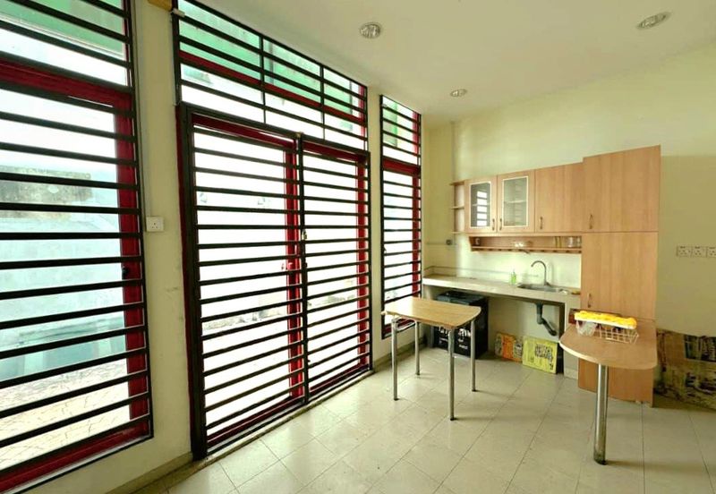 Medan Istana Bandar Ipoh Raya 2 Storey Shoplot Renovated 