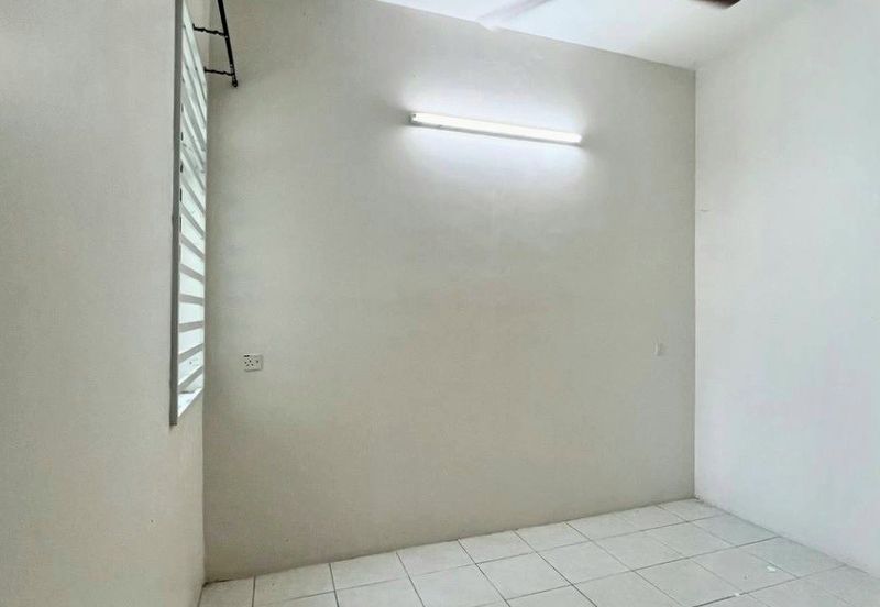 Klebang Brand New 1 Storey Semi-D House Facing Field Gated Guarded 