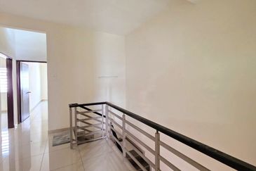 Taman Lapangan Hartamas Botani