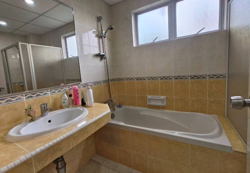 KONDOMINIUM DAMAIPURI