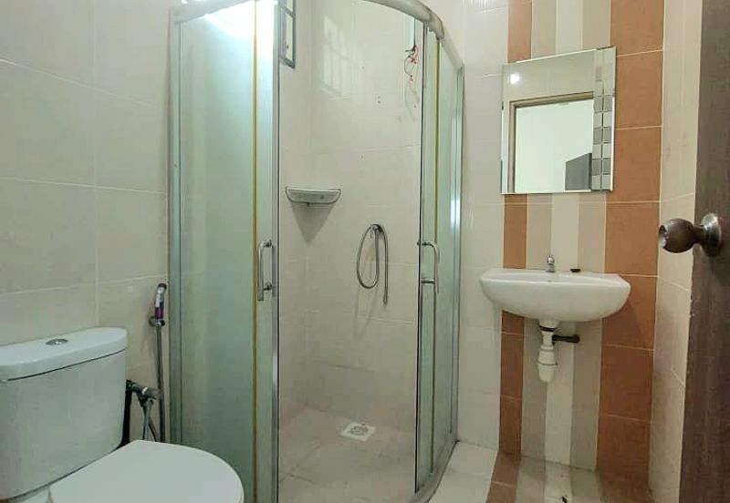 Taman Pengkalan Tiara