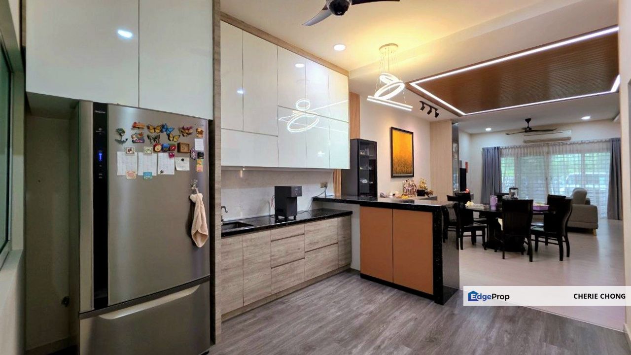 Seri Beringin Botani Modern 2 Storey Terrace House Renovated Gate Guarded Facing Open Field Good Quality Renovation Materials , Perak, Ipoh