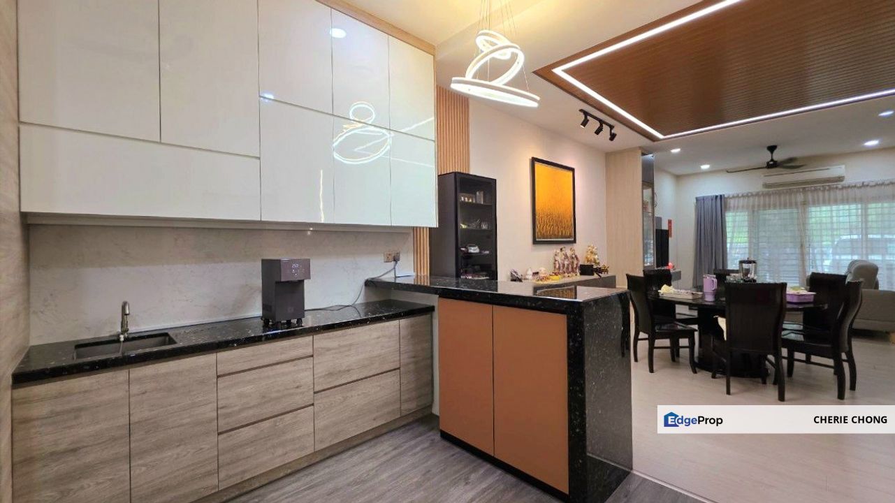 Seri Beringin Botani Modern 2 Storey Terrace House Renovated Gate Guarded Facing Open Field Good Quality Renovation Materials , Perak, Ipoh