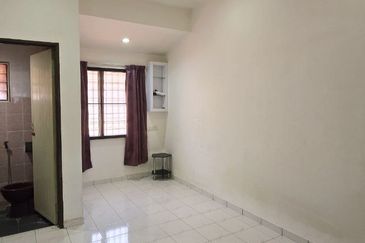 TAMAN BERCHAM TROPICANA