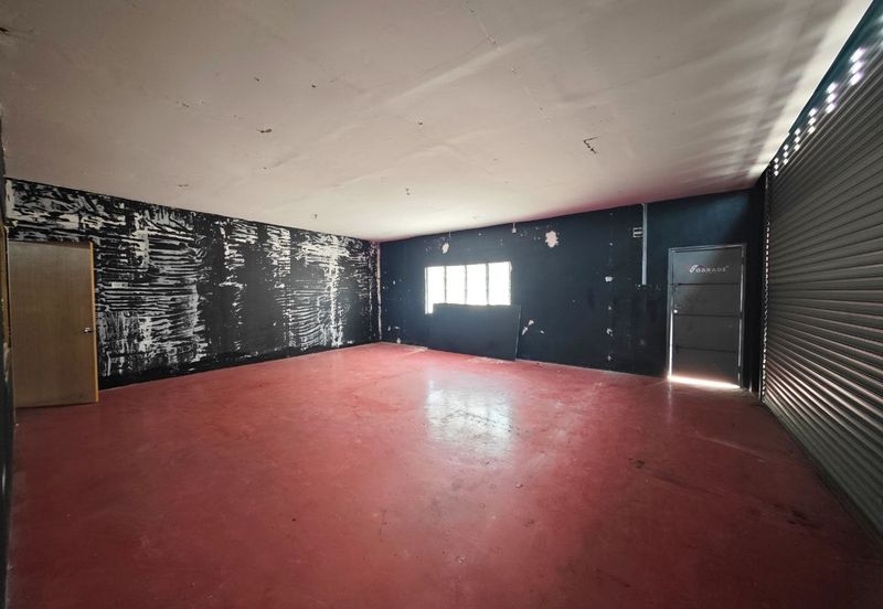 Tasek Kawasan Perindustrian IGB 2 Storey Semi-D Factory Spacious Land With Partition 