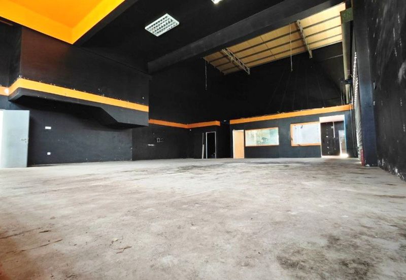 Tasek Kawasan Perindustrian IGB 2 Storey Semi-D Factory Spacious Land With Partition 