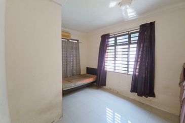 Kuala Kangsar Bukit Merchu Freehold 2 Storey Terrace Intermediate Corner House With Huge Land 