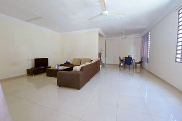 Kuala Kangsar Bukit Merchu Freehold 2 Storey Terrace Intermediate Corner House With Huge Land 