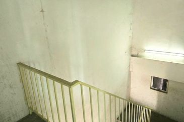 Kawasan Perindustrian Menglembu Good Condition 1.5 Storey Terrace Factory With 3 Bathrooms 