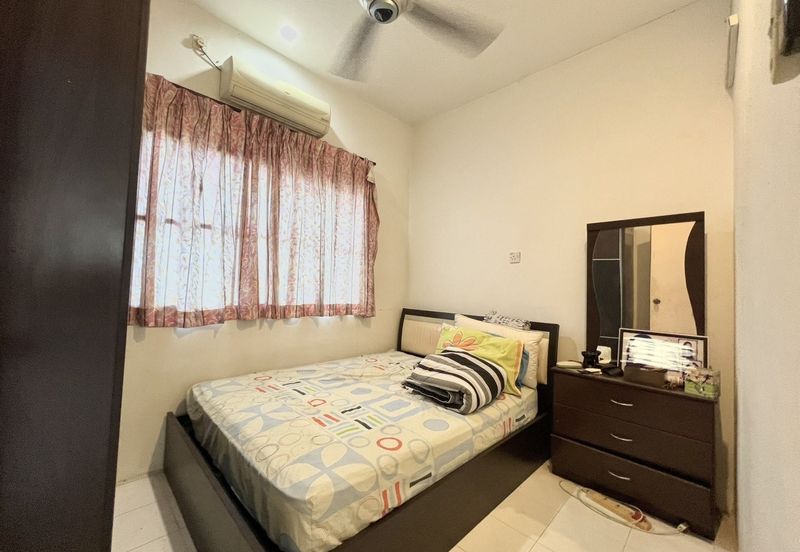 Panorama Lapangan Perdana