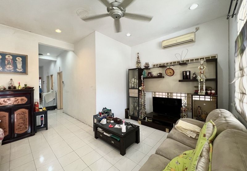 Panorama Lapangan Perdana