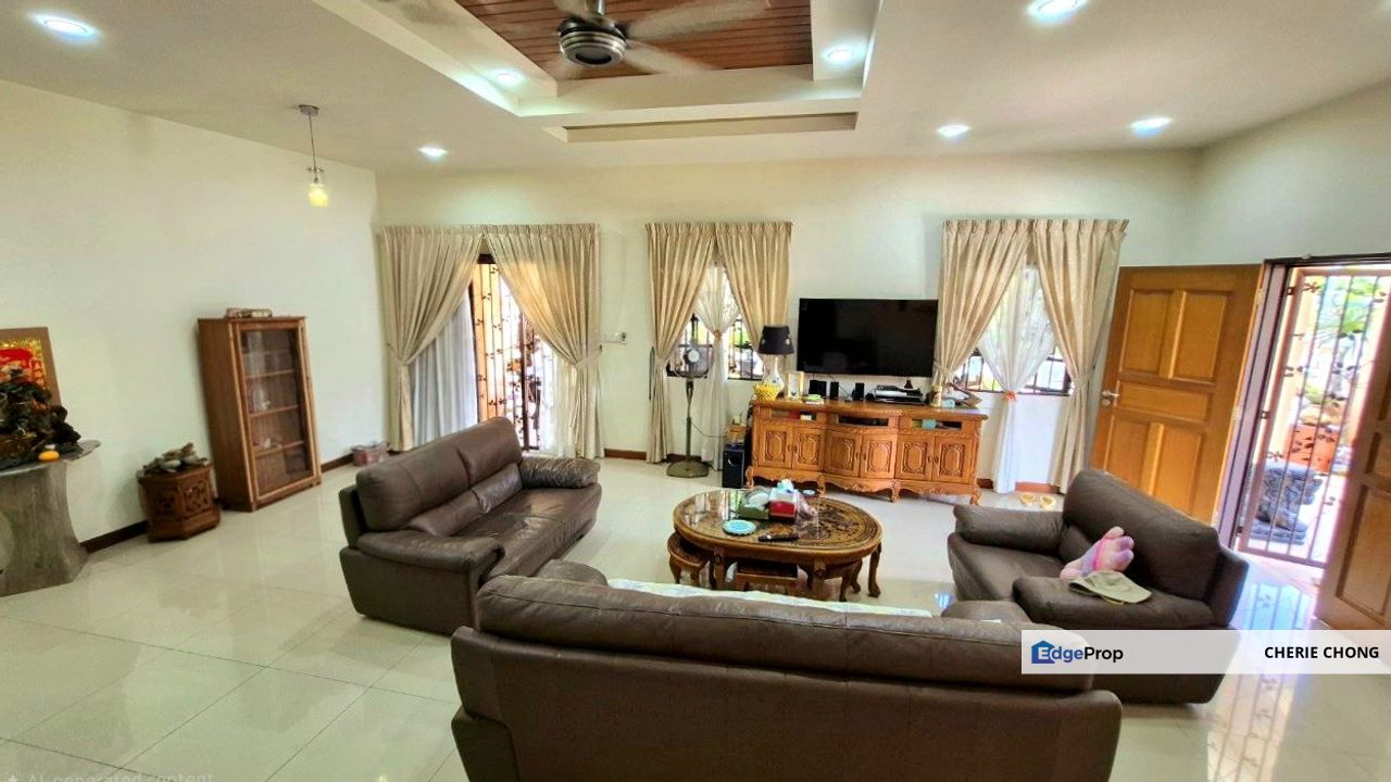 Garden Villa Sunway City Ipoh Spacious 2 Storey Bungalow Corner Home With Kitchen Extended & Reno, Perak, Ipoh