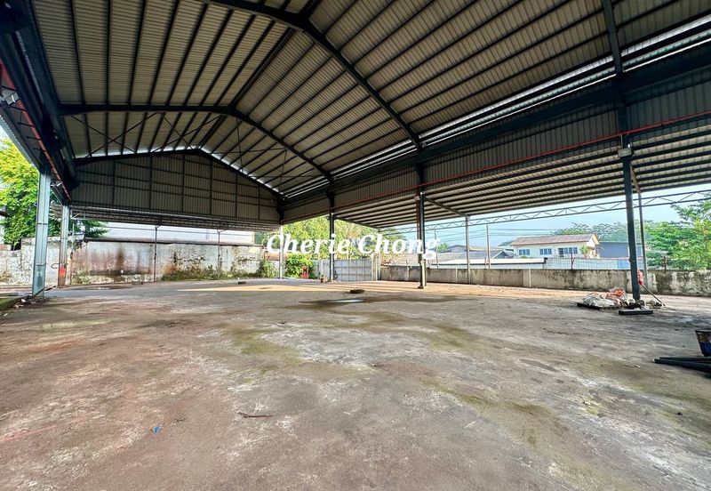 Silibin First Garden Bungalow Factory 2 Access Gates With Office Matured Industrial Area