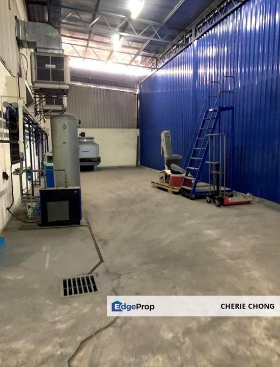 Kawasan Perindustrian Sri Rapat Fully Covered Semi-D Factory Easy Access To Simpang Pulai Toll Nearby Botani Song Choon Gunung Rapat , Perak, Ipoh