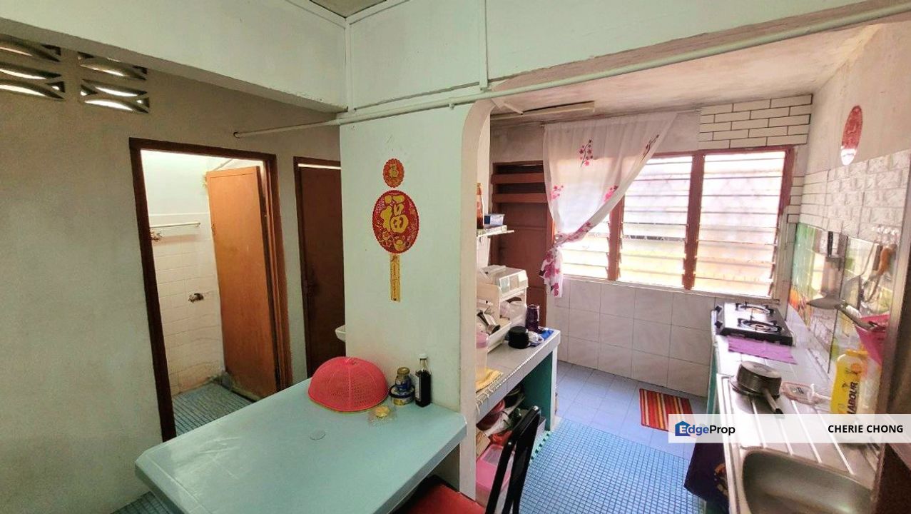 Desa Pakatan Pengkalan Good Condition 2 Storey Terrace Low Cost House Good Offer 1st House Buyer, Perak, Ipoh