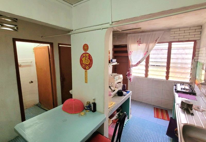 Desa Pakatan Pengkalan Good Condition 2 Storey Terrace Low Cost House Good Offer 1st House Buyer