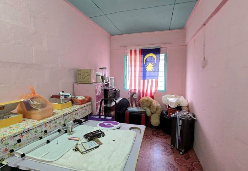 Desa Pakatan Pengkalan Good Condition 2 Storey Terrace Low Cost House Good Offer 1st House Buyer