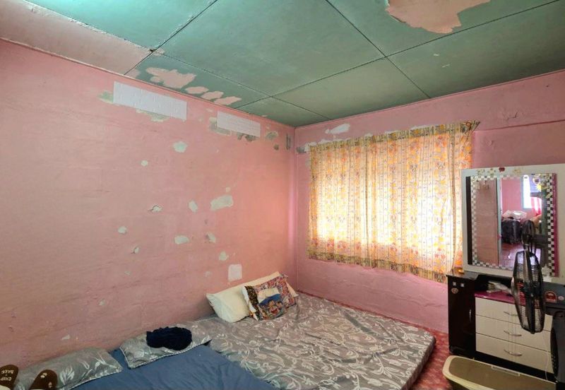 Desa Pakatan Pengkalan Good Condition 2 Storey Terrace Low Cost House Good Offer 1st House Buyer