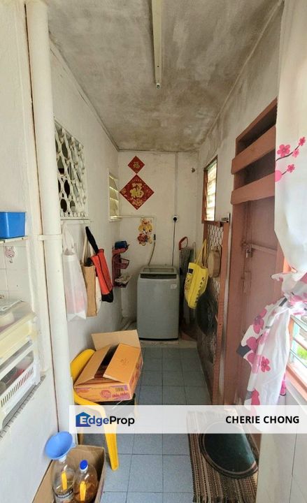 Desa Pakatan Pengkalan Good Condition 2 Storey Terrace Low Cost House Good Offer 1st House Buyer, Perak, Ipoh