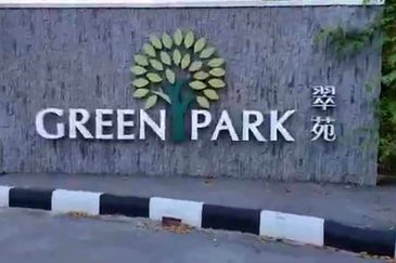 Green Park Lapangan Perdana Nice Spacious 2 Storey Semi-D House Gated Guarded Easy Access Botani Gunung Rapat Station 18