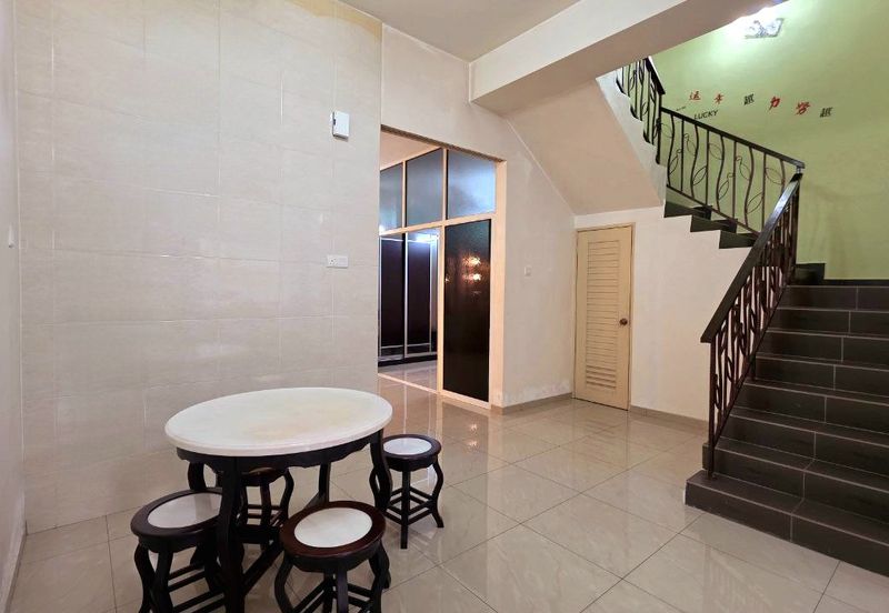 East Gate Bercham Nice Spacious 2 Storey Terrace House Gated Guarded Fully Aircond Easy Access Ipoh Garden 