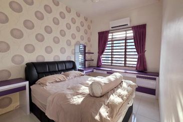 East Gate Bercham Nice Spacious 2 Storey Terrace House Gated Guarded Fully Aircond Easy Access Ipoh Garden 