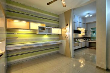 East Gate Bercham Nice Spacious 2 Storey Terrace House Gated Guarded Fully Aircond Easy Access Ipoh Garden 