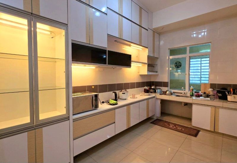 East Gate Bercham Nice Spacious 2 Storey Terrace House Gated Guarded Fully Aircond Easy Access Ipoh Garden 