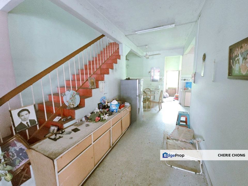 Kuala Kangsar Taman Underwood Good Condition 2 Storey Semi-D House Kitchen Fully Extended , Perak, Kuala Kangsar