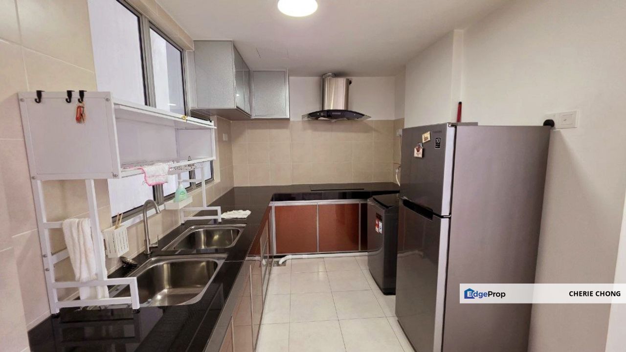 Seri Tecoma Condo Botani Nice Fully Furnished Unit 2 Carparks , Perak, Ipoh