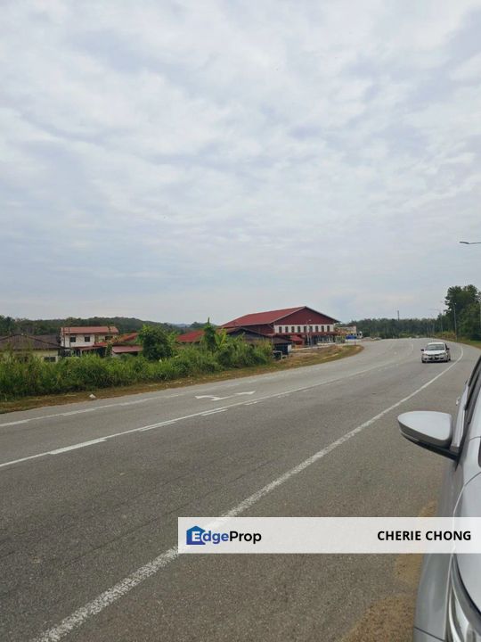 Kampung Jerlun Kuala Kangsar Nice Spacious Residential Land Facing Main Road , Perak, Kuala Kangsar