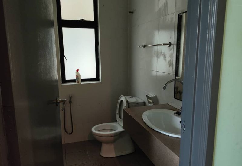 Avenue 2, Lake Valley