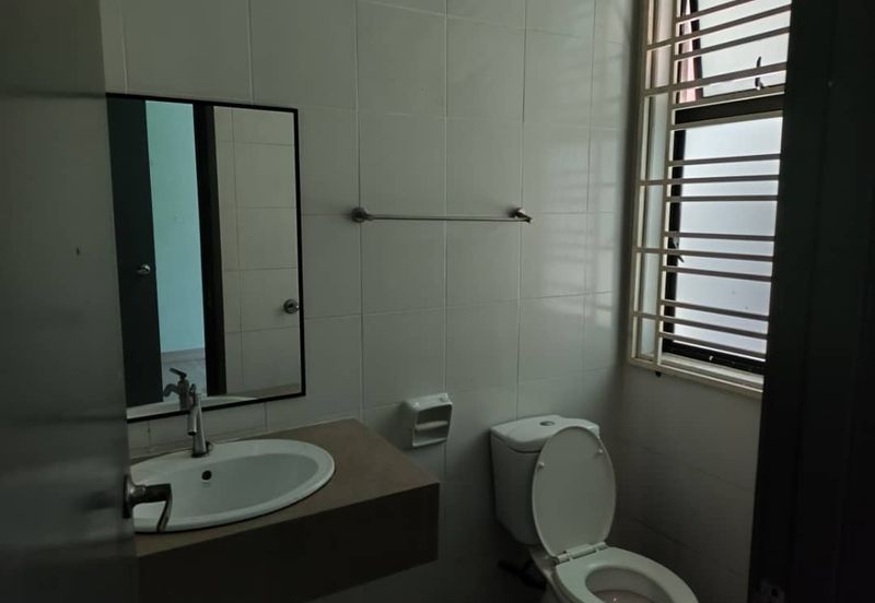 Avenue 2, Lake Valley