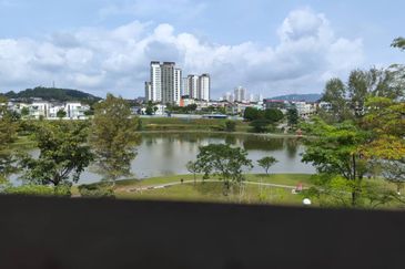 Avenue 2, Lake Valley