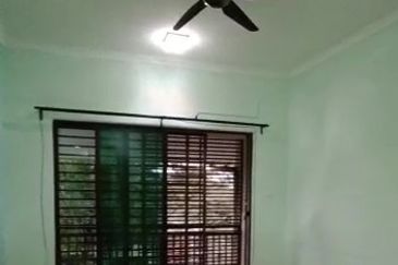 Avenue 2, Lake Valley