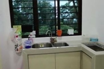 Avenue 2, Lake Valley