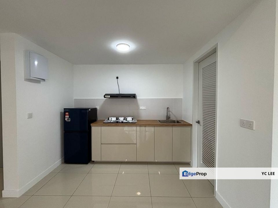 Emerald Hills Condominium For Rent, Kuala Lumpur, Cheras
