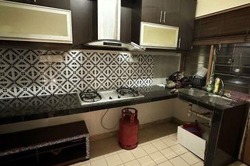 Bayu Tasik 1 Condominium For Sale