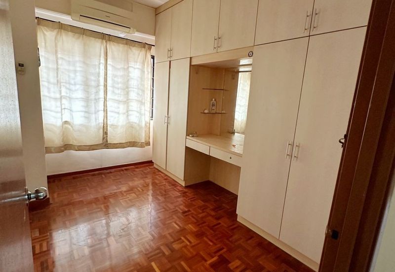 Bayu Tasik 1 Condominium For Sale