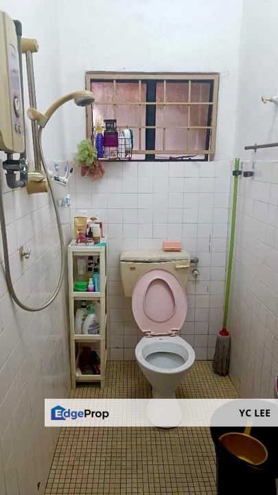 Renovated Pandan Perdana Shop Apartment, Kuala Lumpur, Cheras