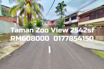 Taman Zoo View Terrace