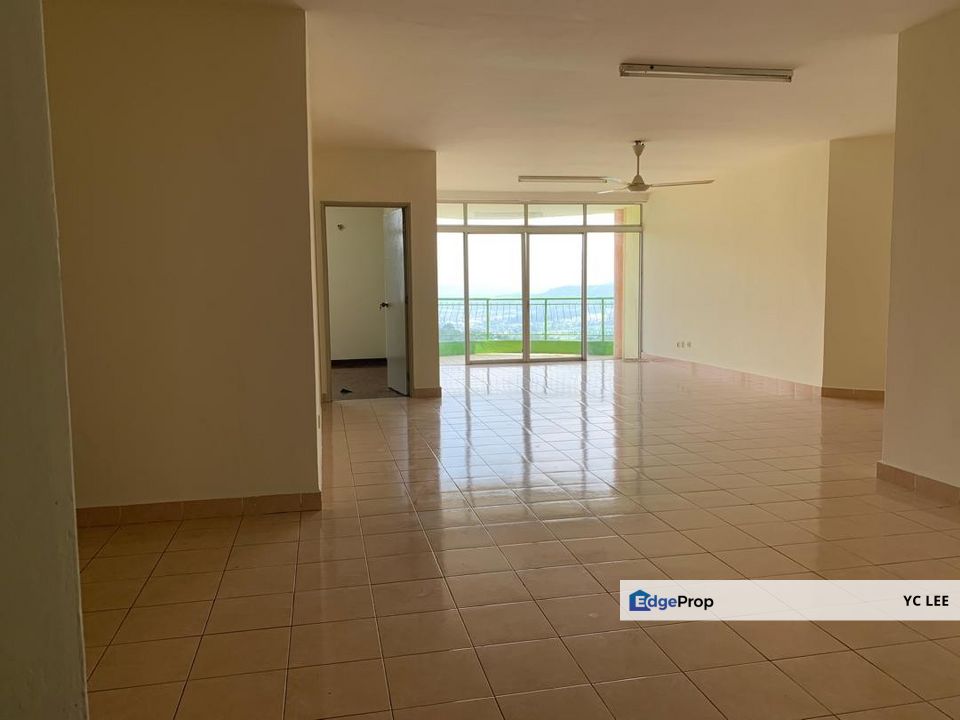 Nice Fresh Air! MRT nearby! Gym and pool for your enjoyment!Strict Security!, Selangor, Batu 9th Cheras